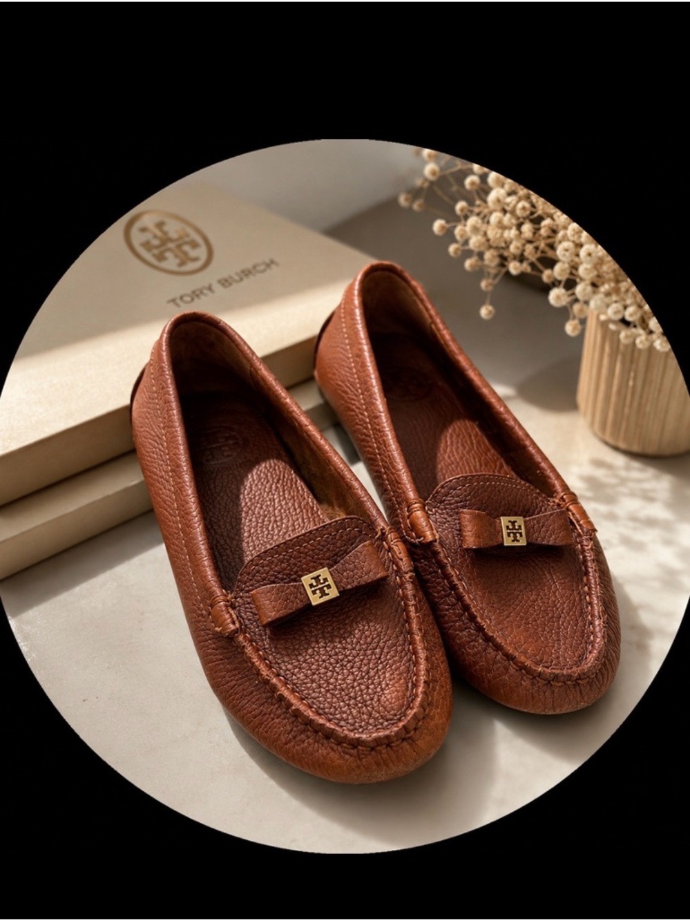 Tory Burch Brown Leather Loafers for Women’s size 6 1/2
⭐️Host Pick